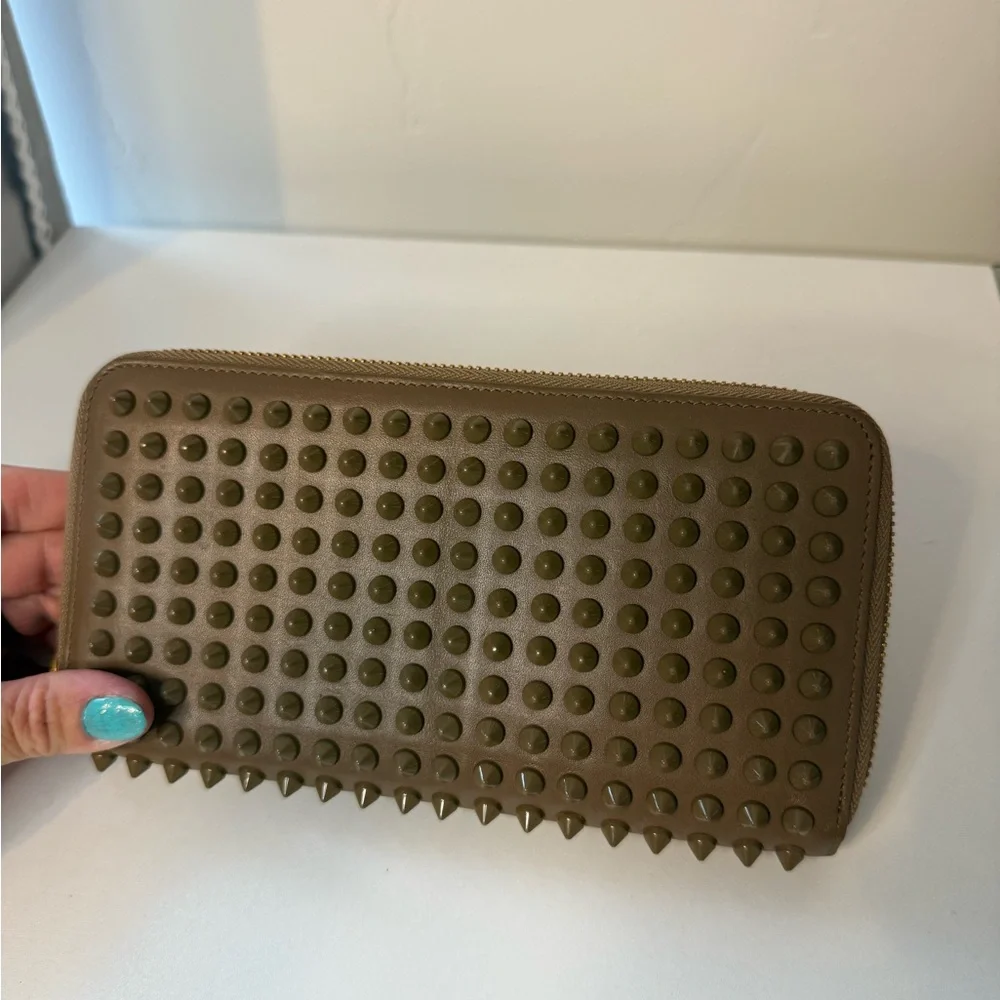 Christian Louboutin Tan Studded Wallet - Picture 2 of 8